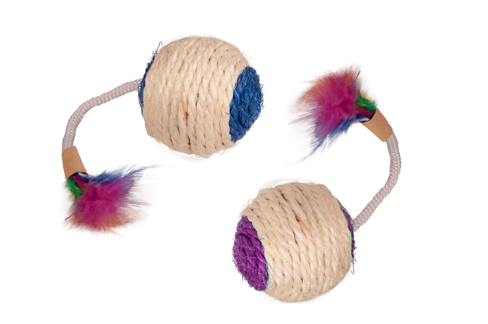 FL 46114  SISAL PLAYBALL RATTLE+FEATHER 6CM